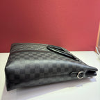 Louis Vuitton Black Shoulder Bag N40000