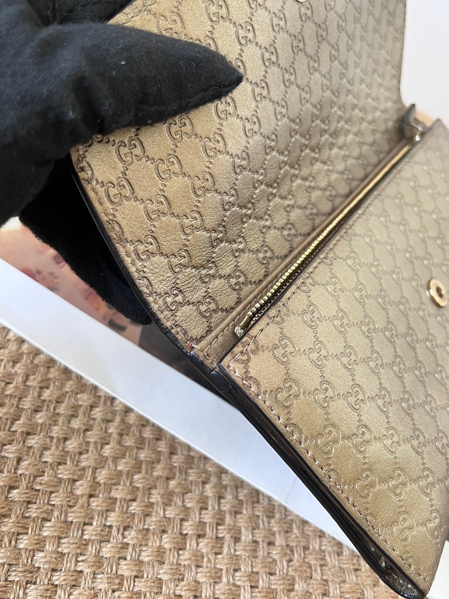 Gucci