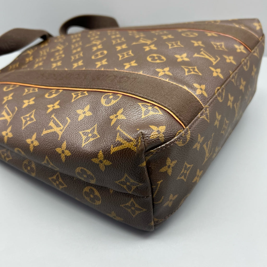 Louis Vuitton Shoulder Bag
