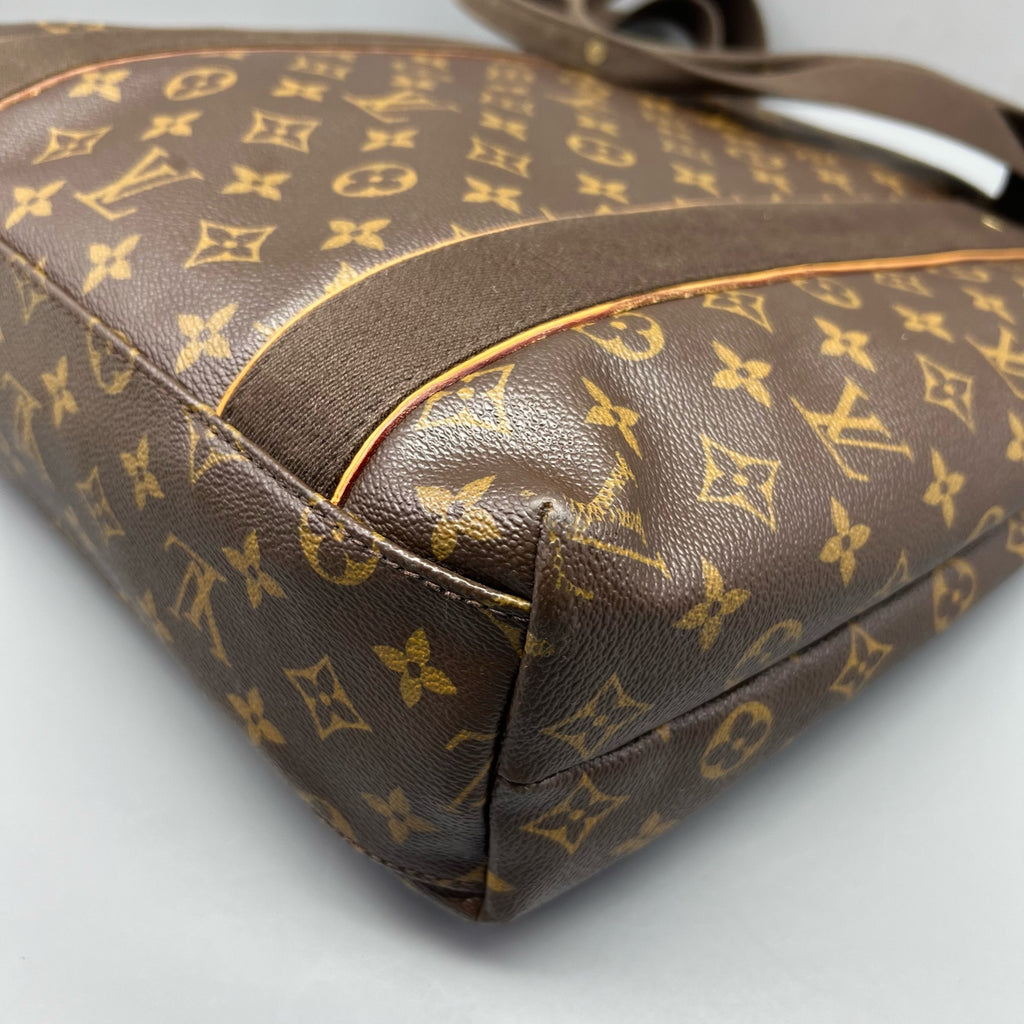 Louis Vuitton Shoulder Bag
