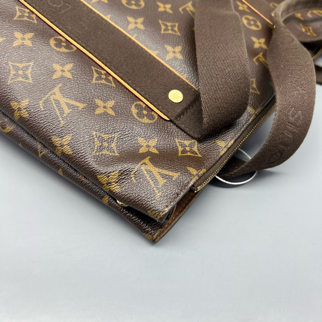 Louis Vuitton Shoulder Bag