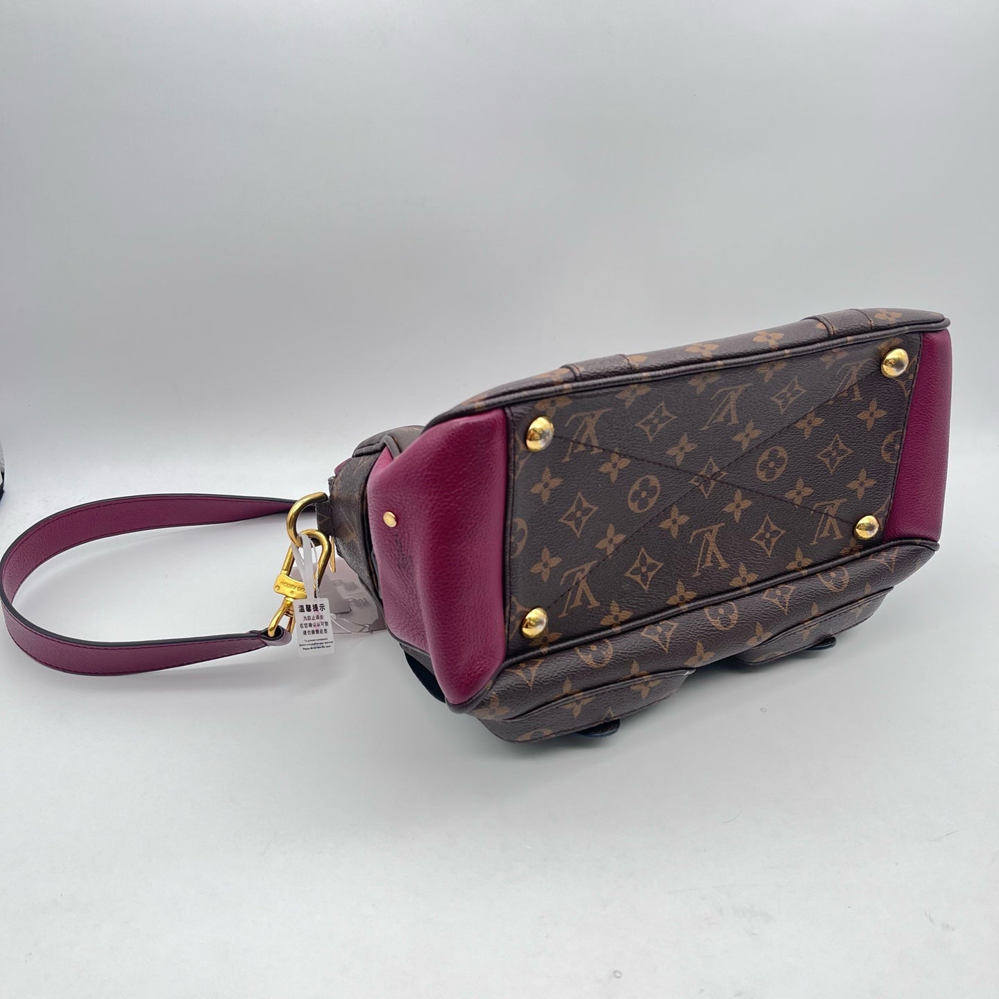 Louis Vuitton Shoulder Bag