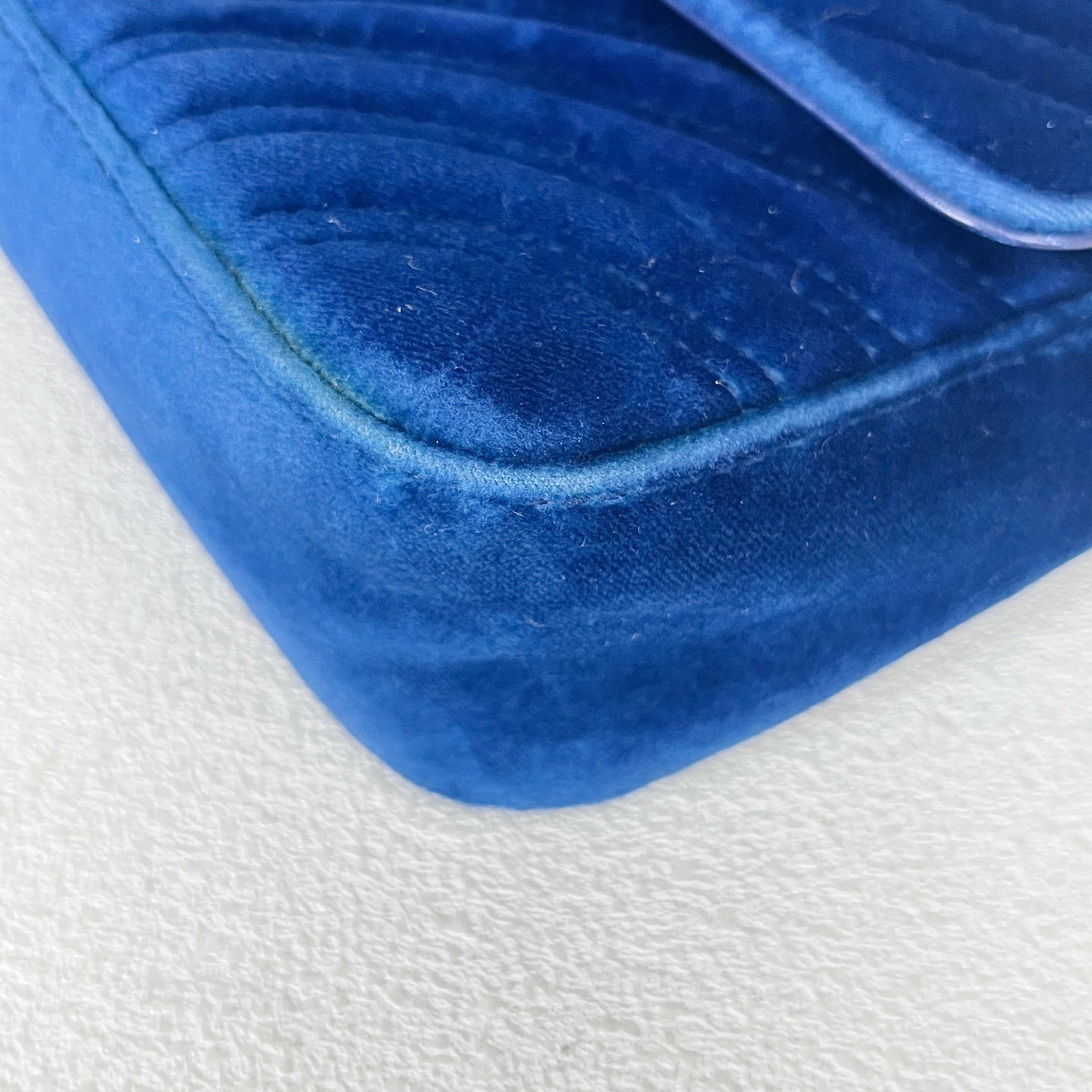 Gucci Velvet Blue 443497-K4D2T-4511