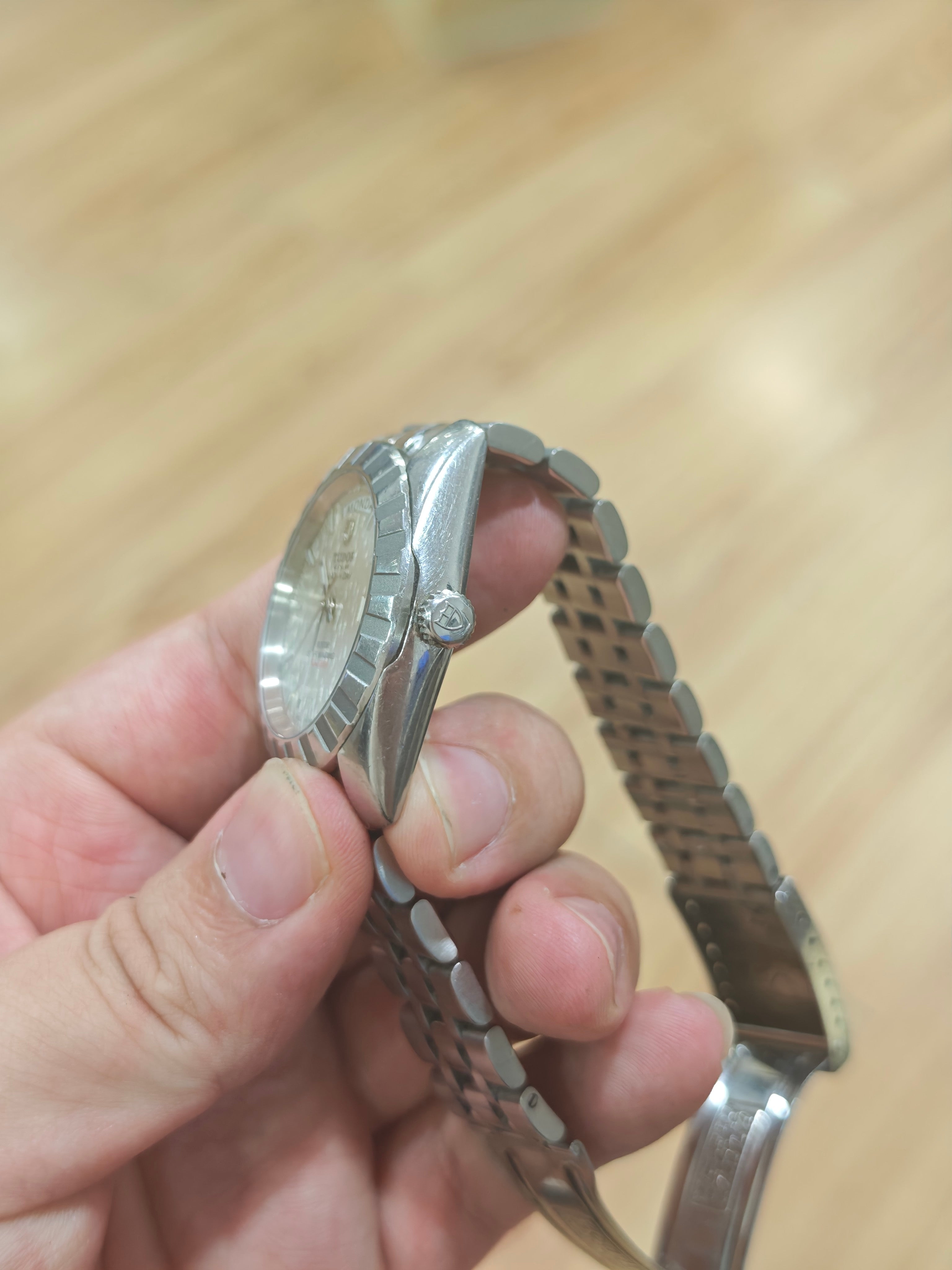 Tudor Classic Automatic (self-winding) watch 41 millimeters M23010-0012