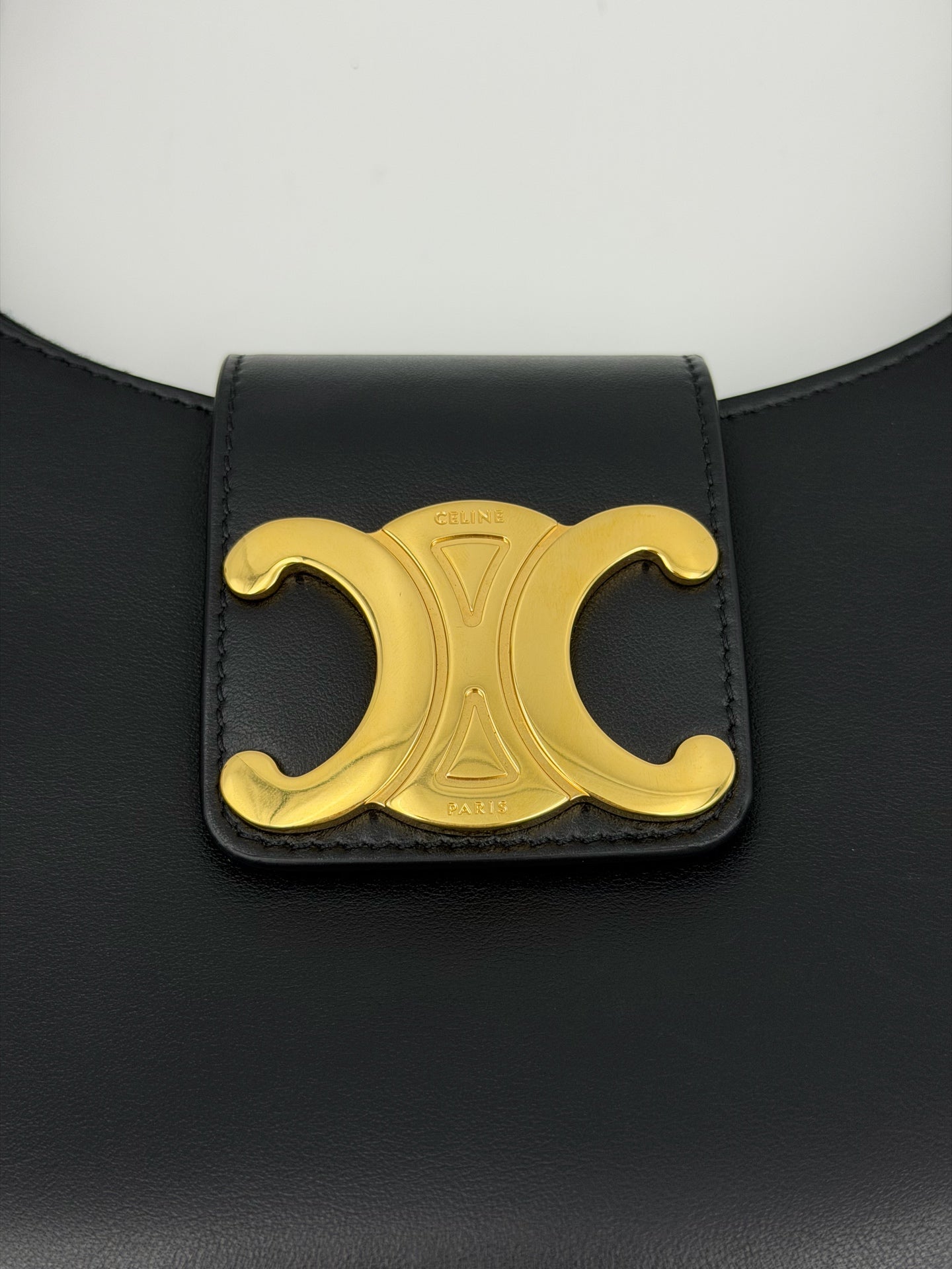 Celine AVA TRIOMPHE smooth cowhide leather handbag Black 114493DGQ.38NO