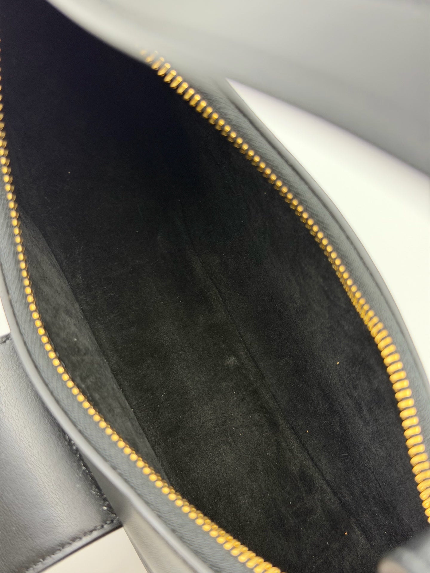 Celine AVA TRIOMPHE smooth cowhide leather handbag Black 114493DGQ.38NO