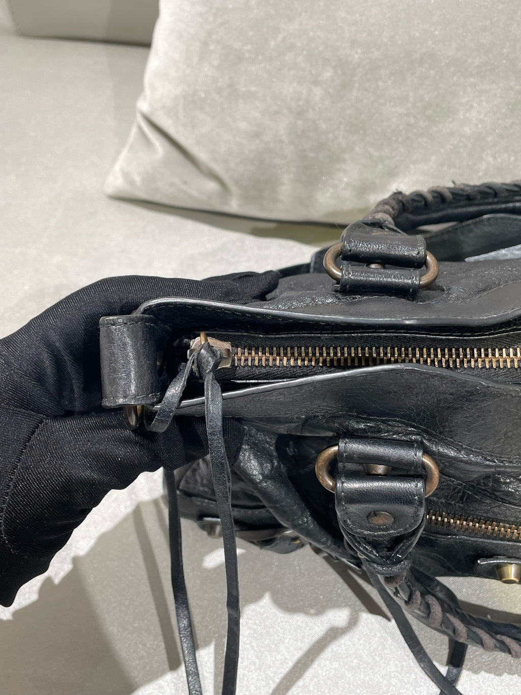 Balenciaga Black 285433-D94JG-1000