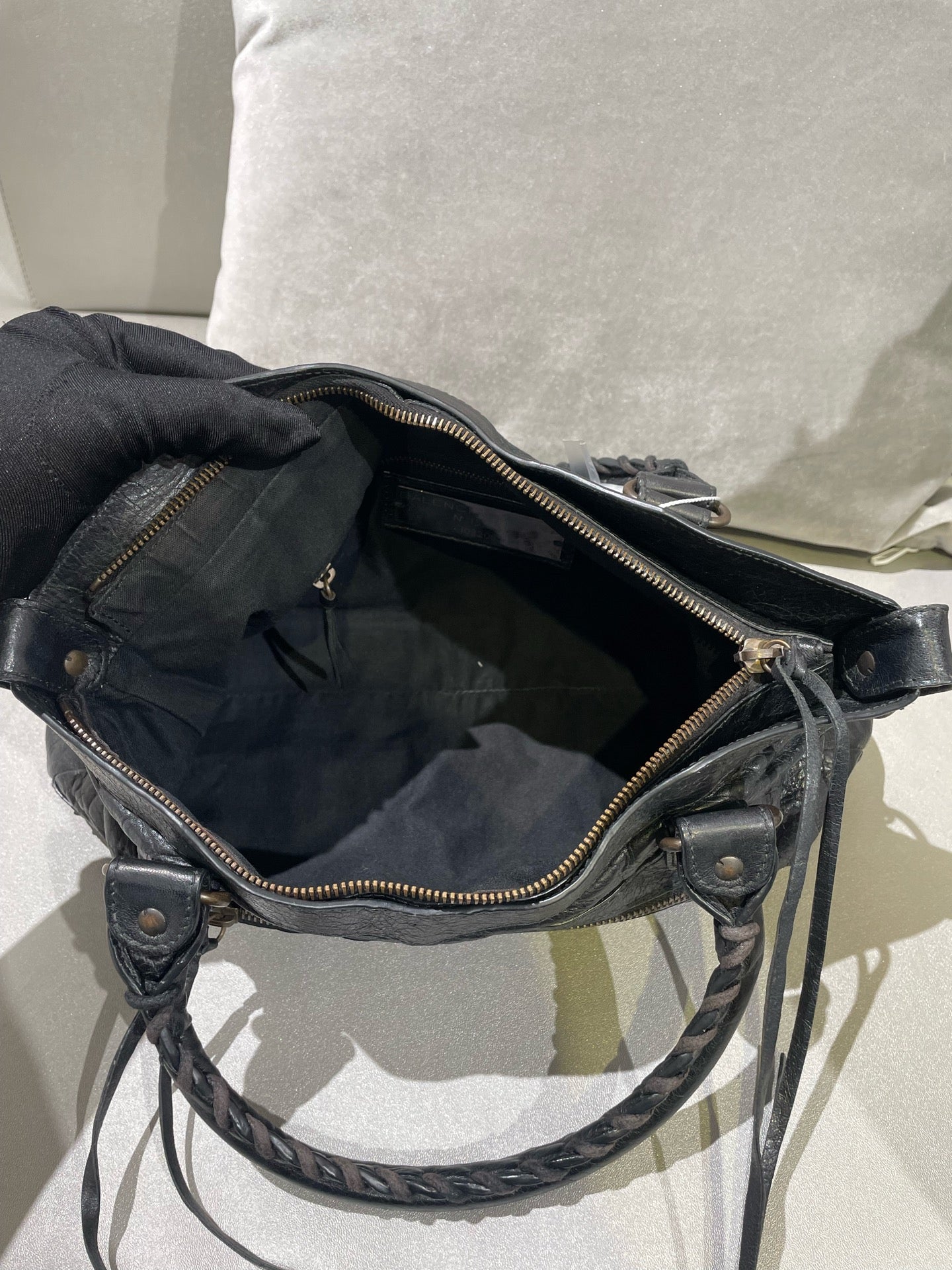 Balenciaga Black 285433-D94JG-1000