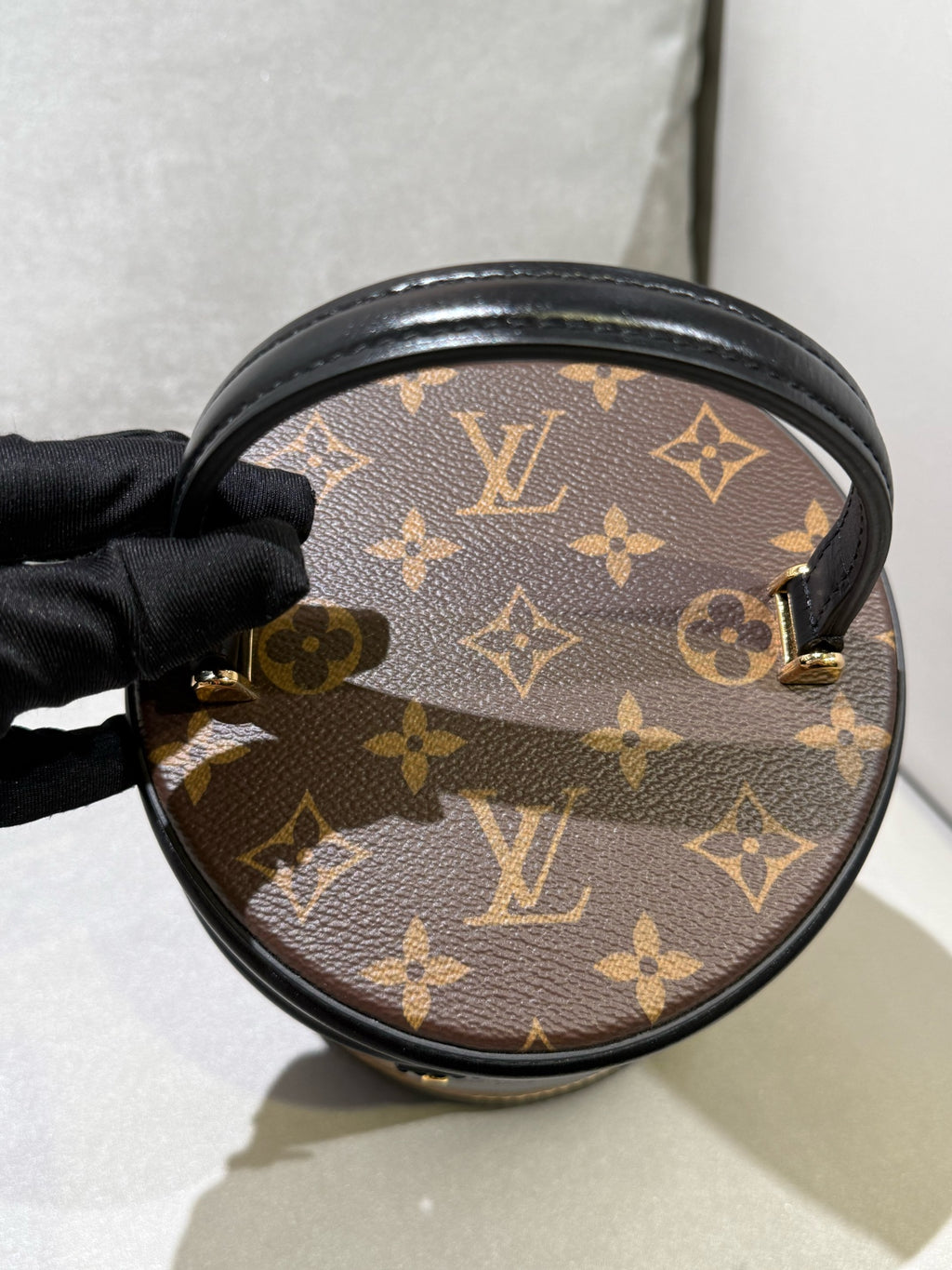 Louis Vuitton Cannes Crossbody M43986