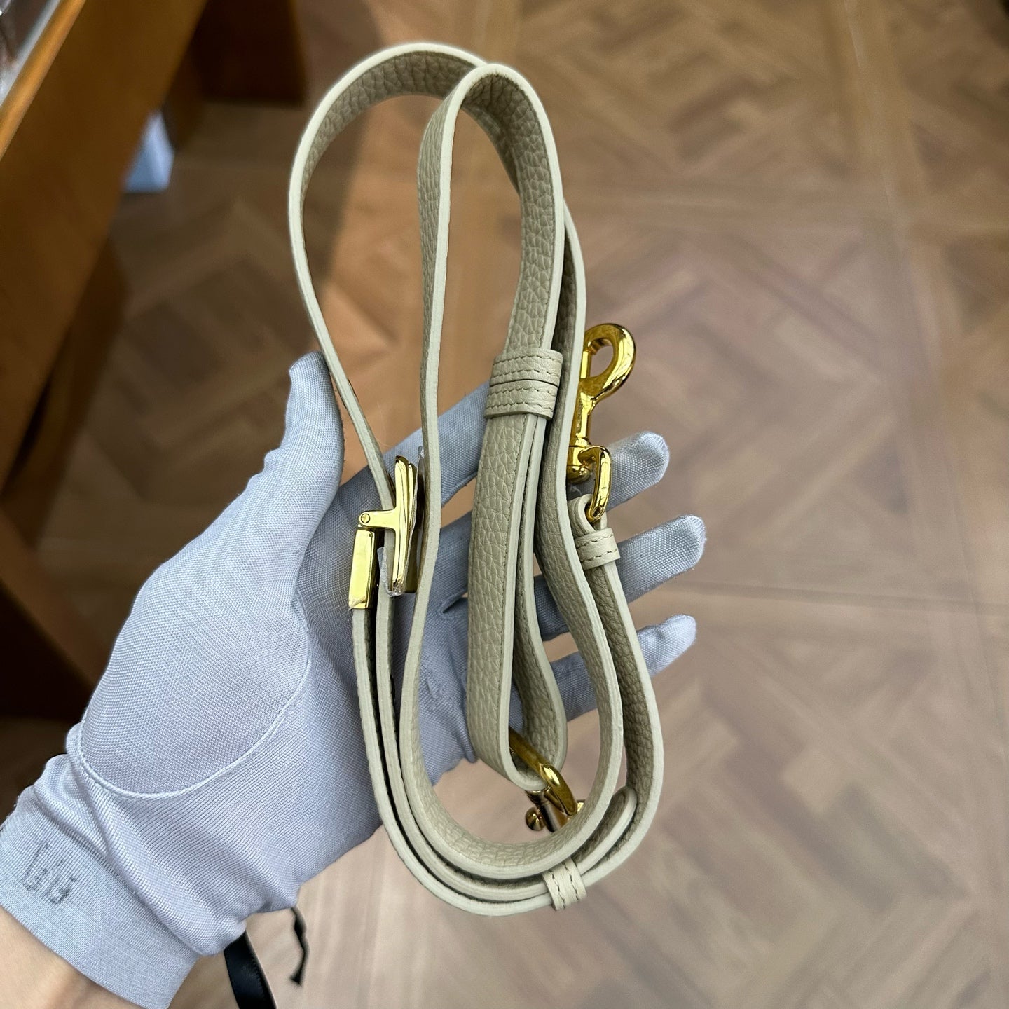 Dior Leather Beige M9317UBBN_M39U