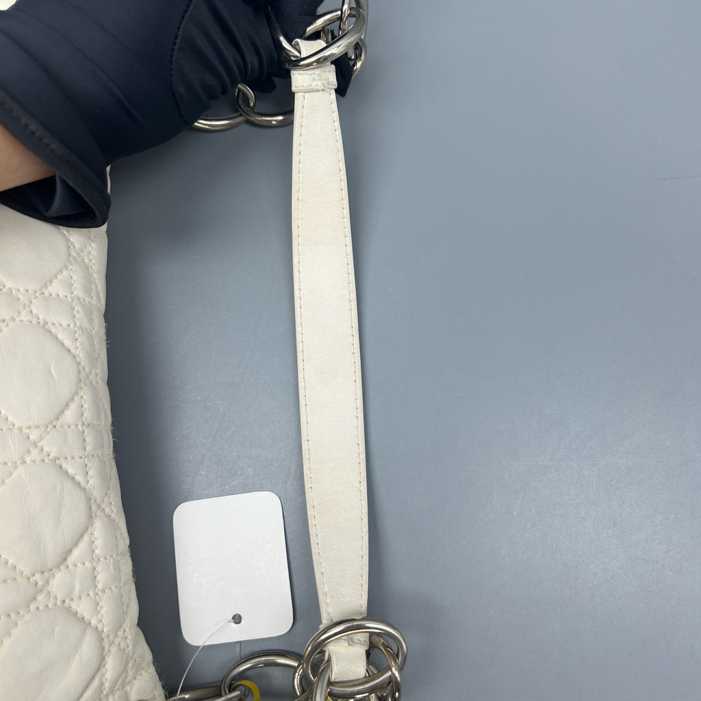 Dior White