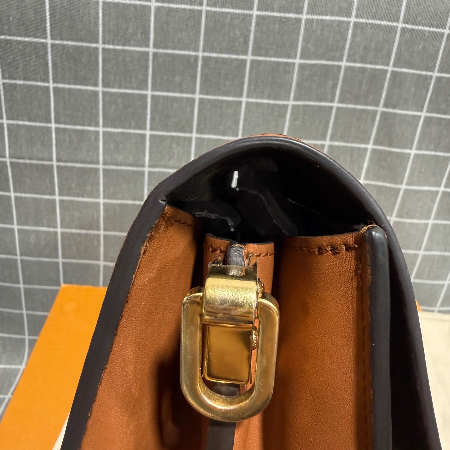 Louis Vuitton M44391