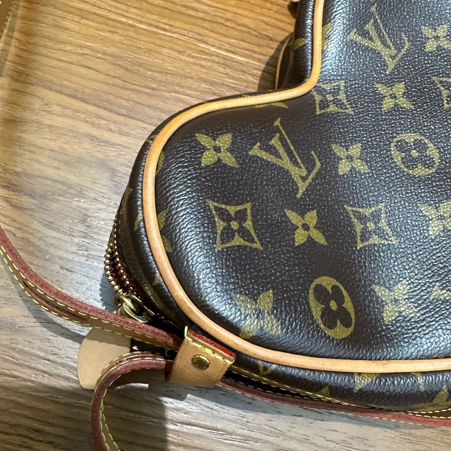 Louis Vuitton M57456
