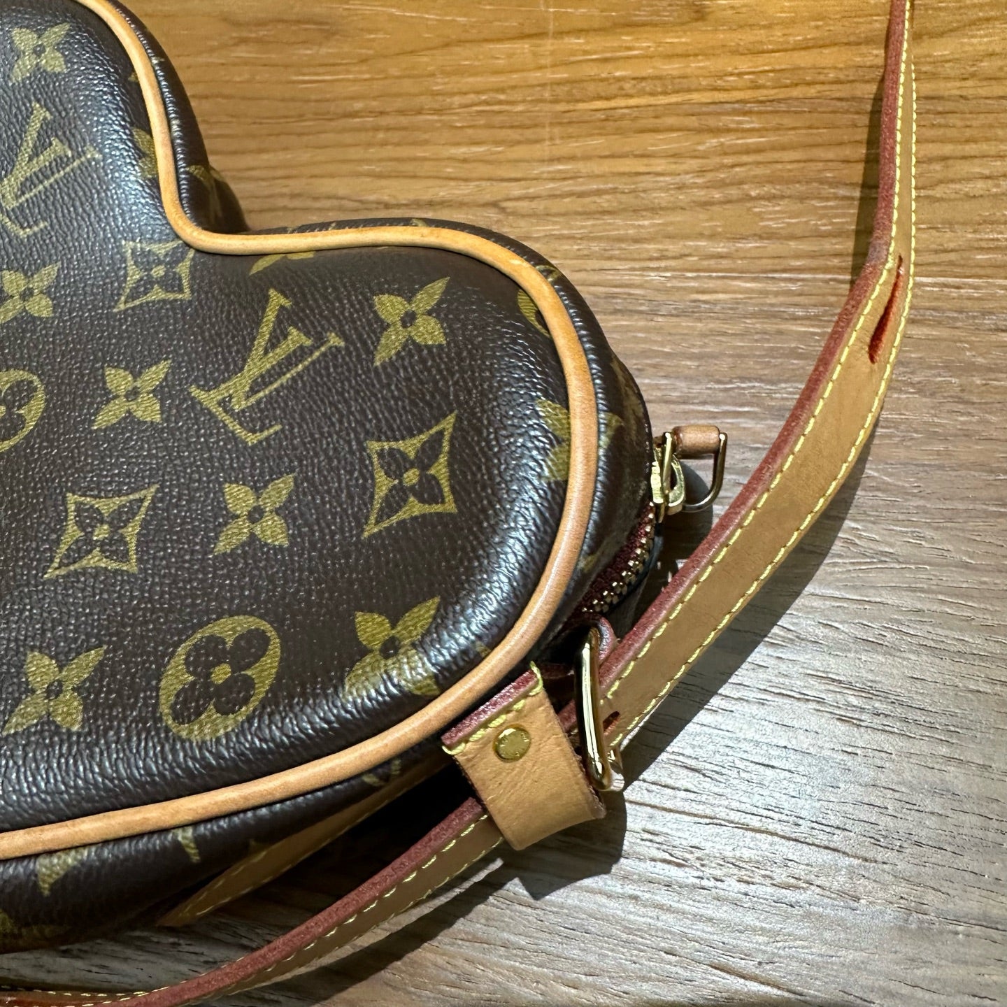 Louis Vuitton M57456