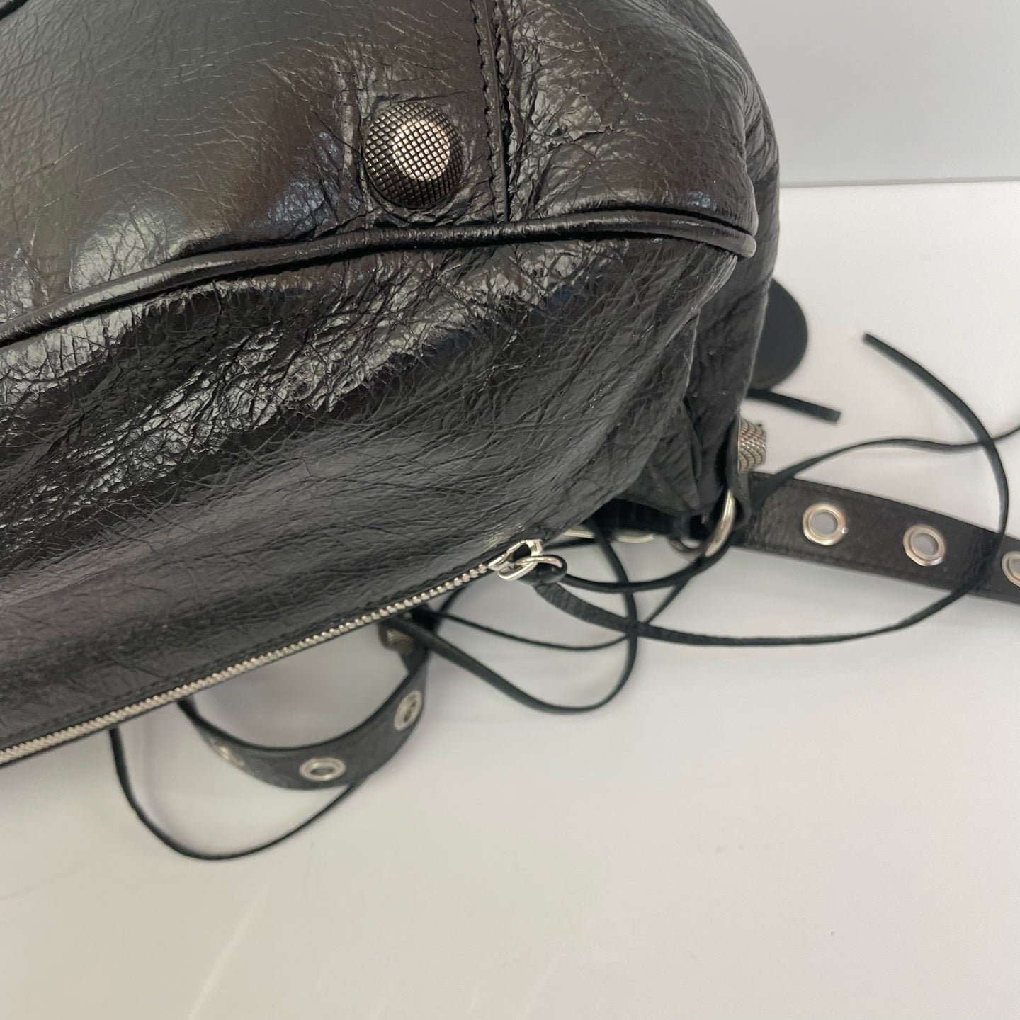 Balenciaga LE CAGOLE Leather