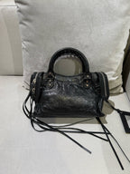 Balenciaga Black Crossbody 300295-DB5XN-1060