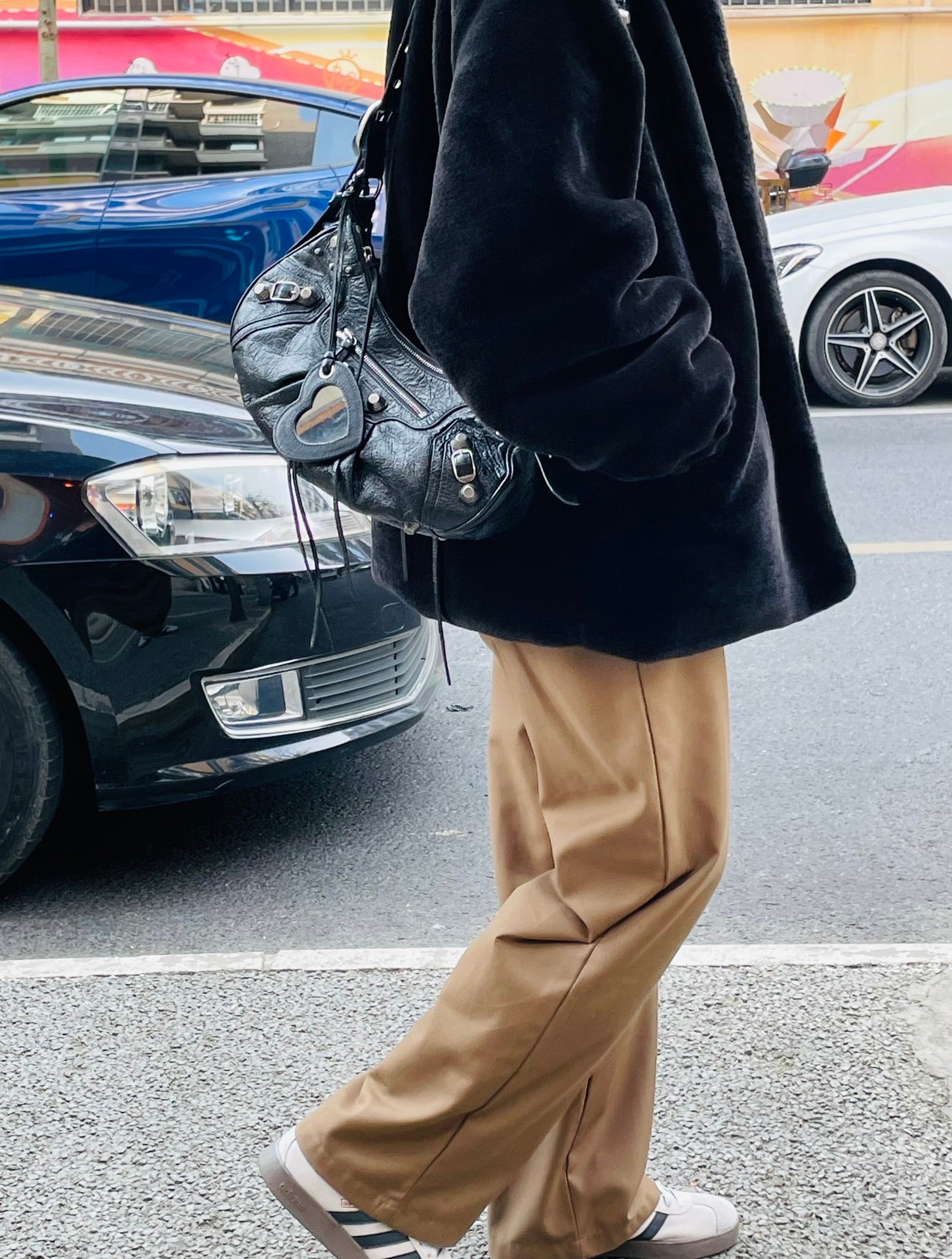 Balenciaga LE CAGOLE Leather
