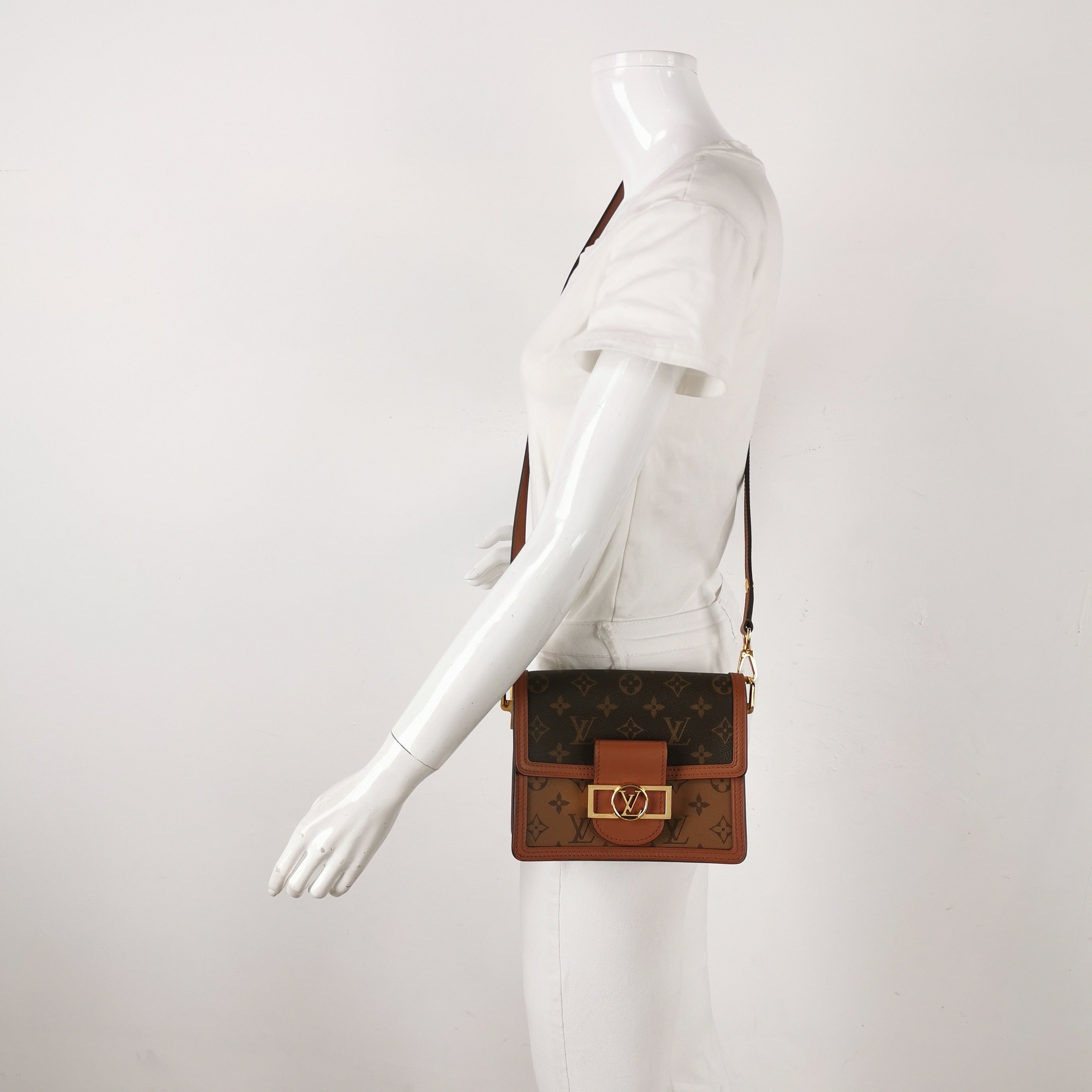 Louis Vuitton Dauphine Crossbody M45959