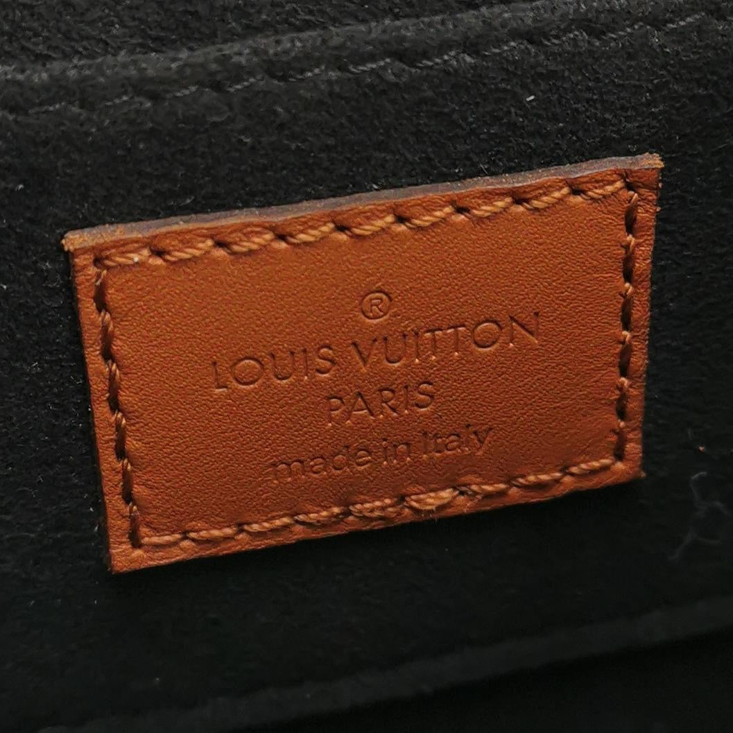 Louis Vuitton Dauphine Crossbody M45959