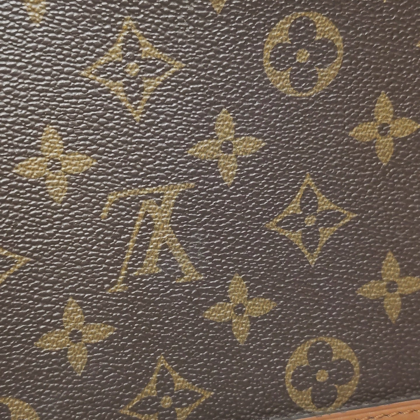Louis Vuitton Dauphine Crossbody M45959