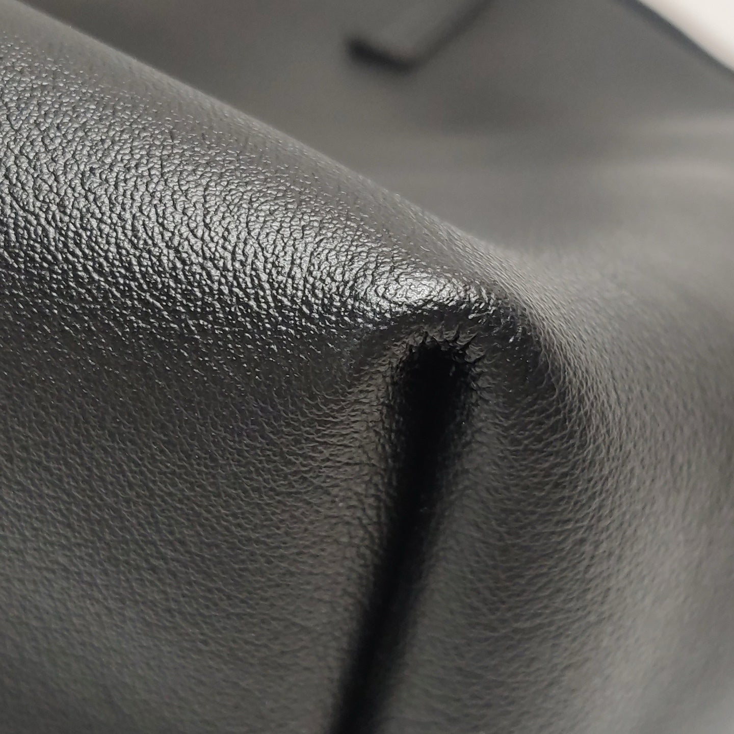 Saint laurent Horizontal shopping bag Shoulder Bag 600281CSV0J1000