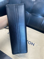 Louis Vuitton Black Messenger Bag M55977