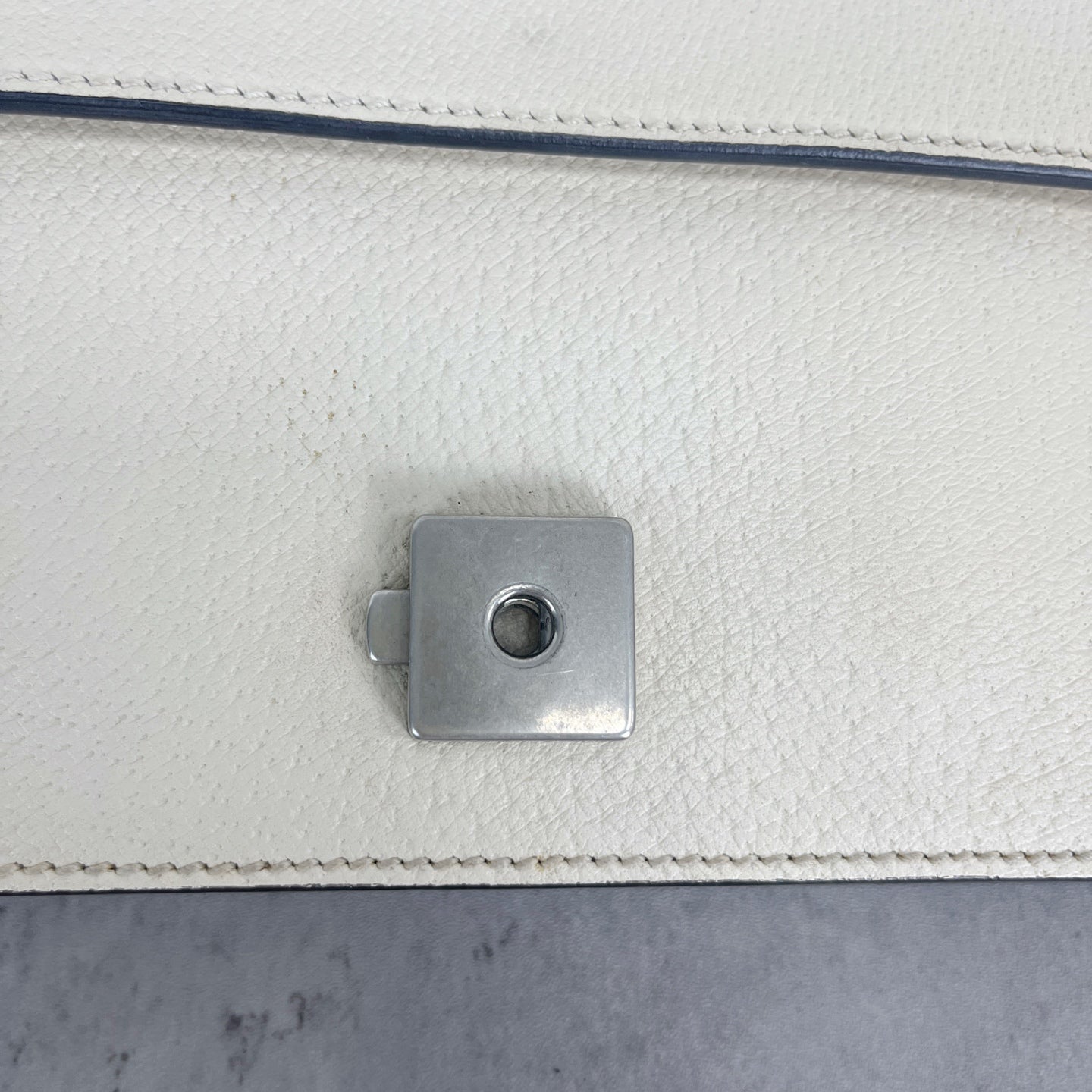 Gucci Dionysus Collection Leather White 421970 0K7JN 9680