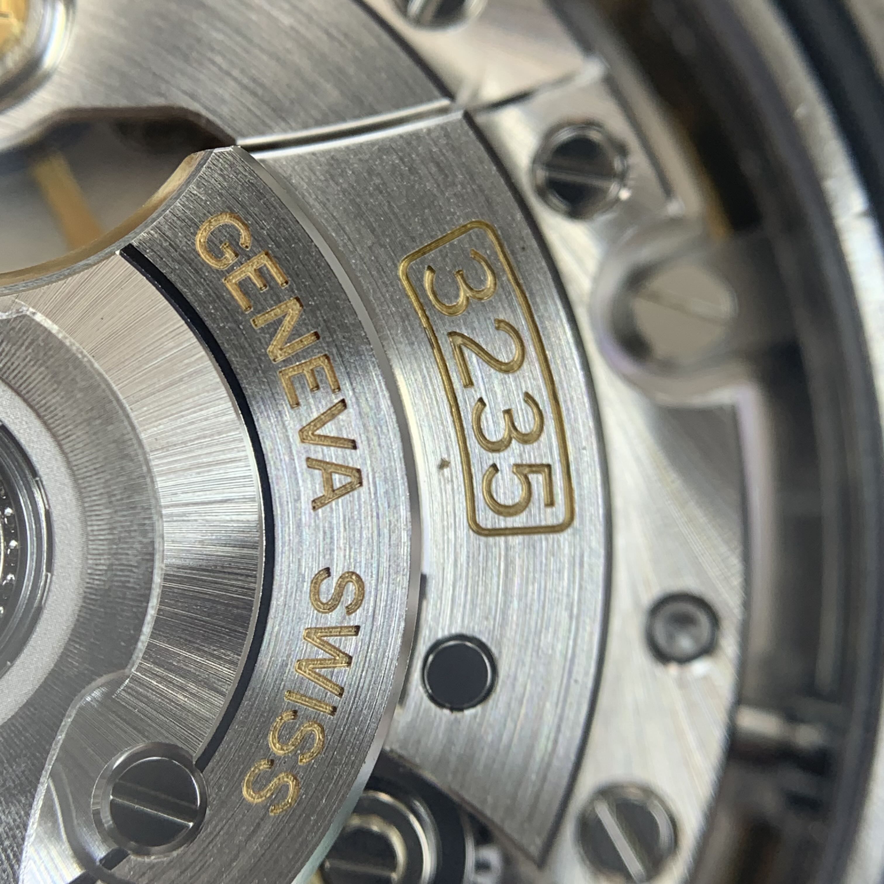 Rolex Log-based 41 millimeters m126333-0018