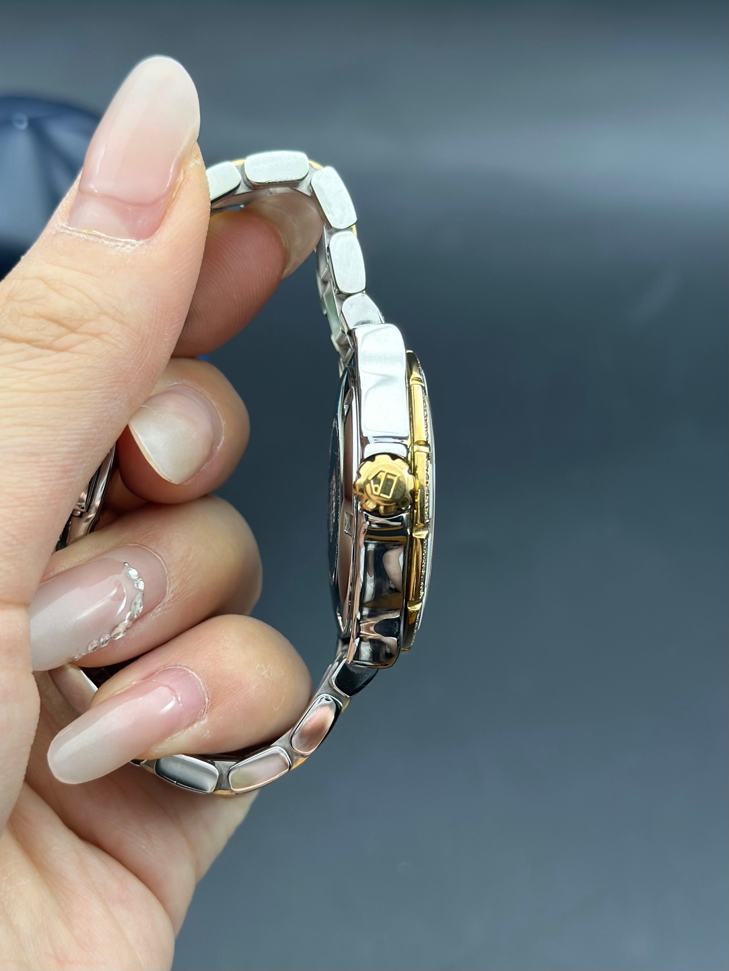 TAG Heuer Quartz watch