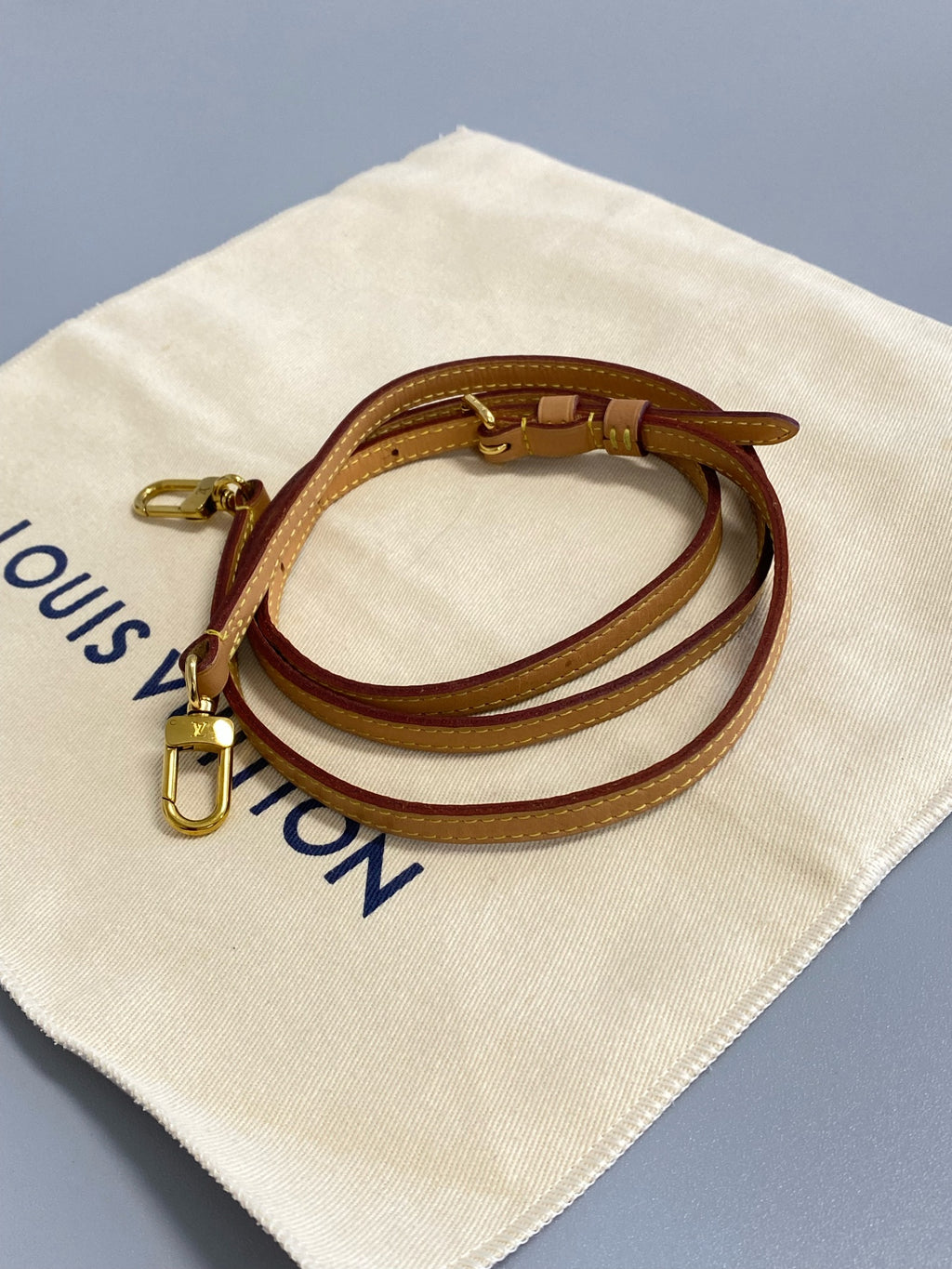 Louis Vuitton Boite Chapeau M44699