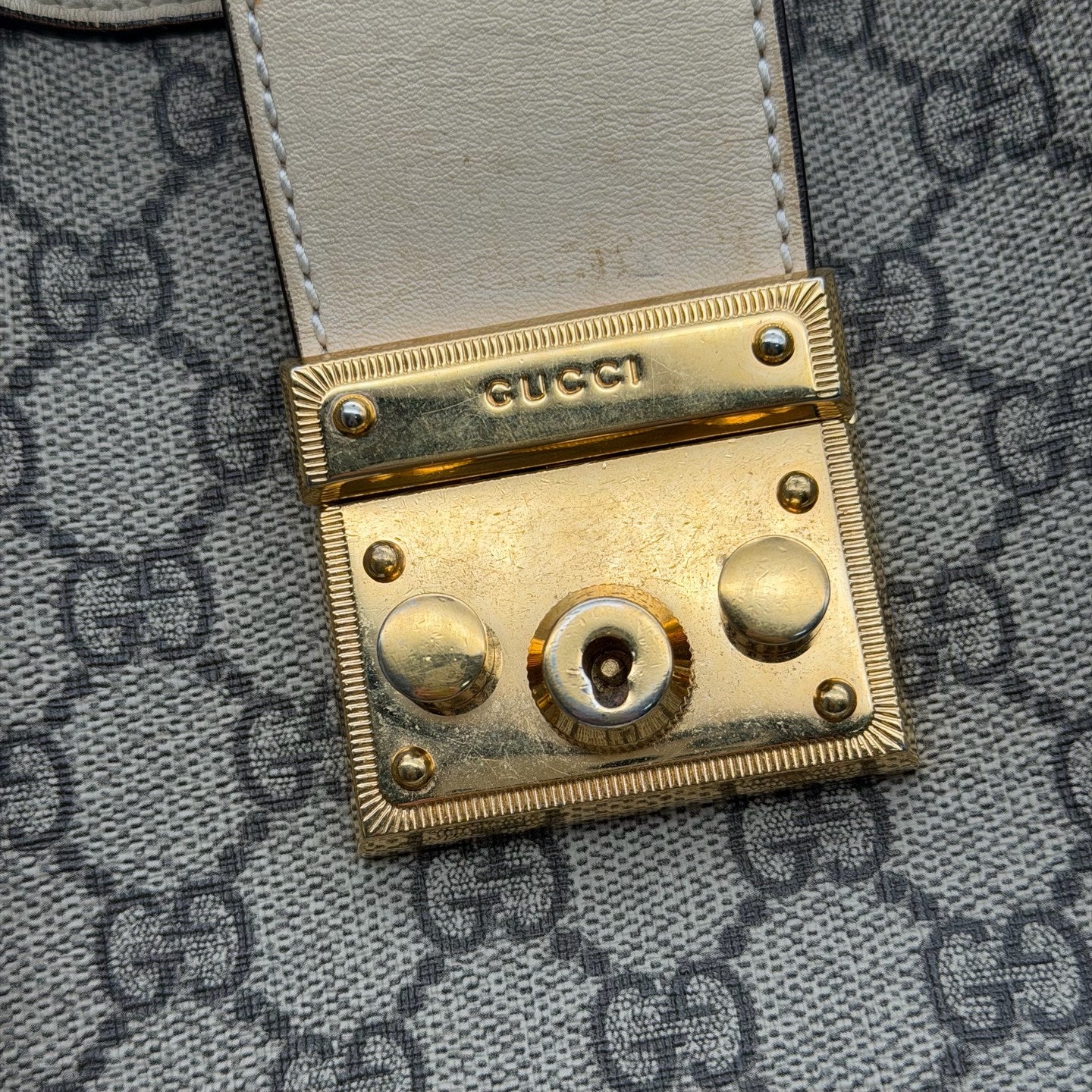Gucci White Shoulder Bag