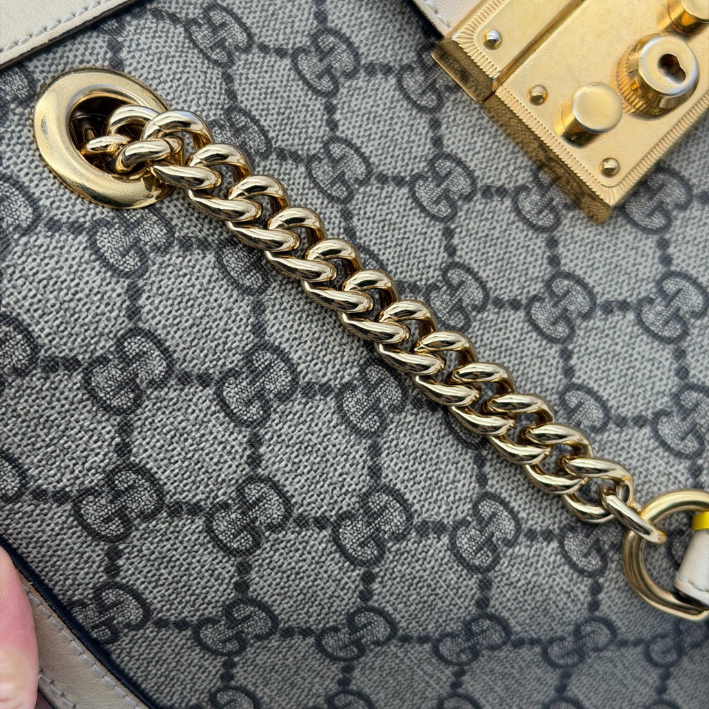 Gucci White Shoulder Bag