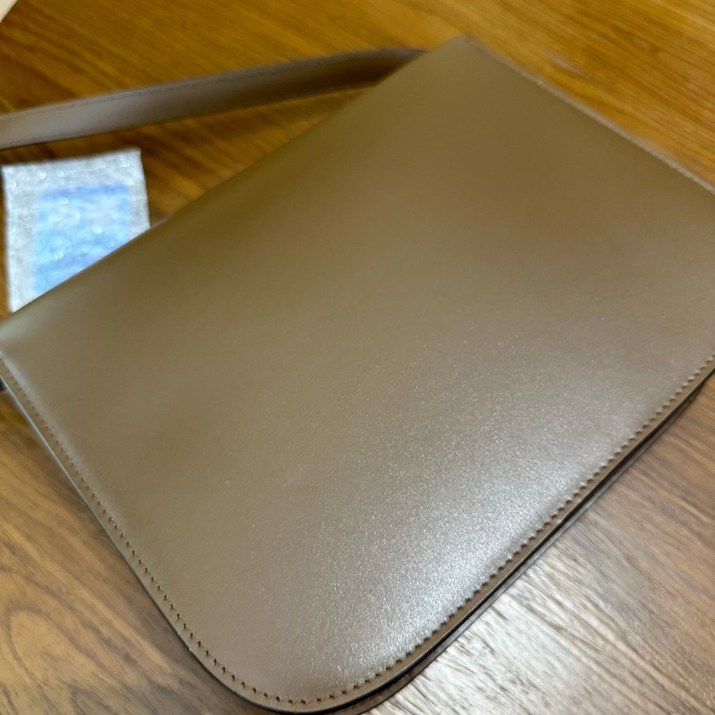 Celine Mid-size CLASSIC 189173DLS.02BA
