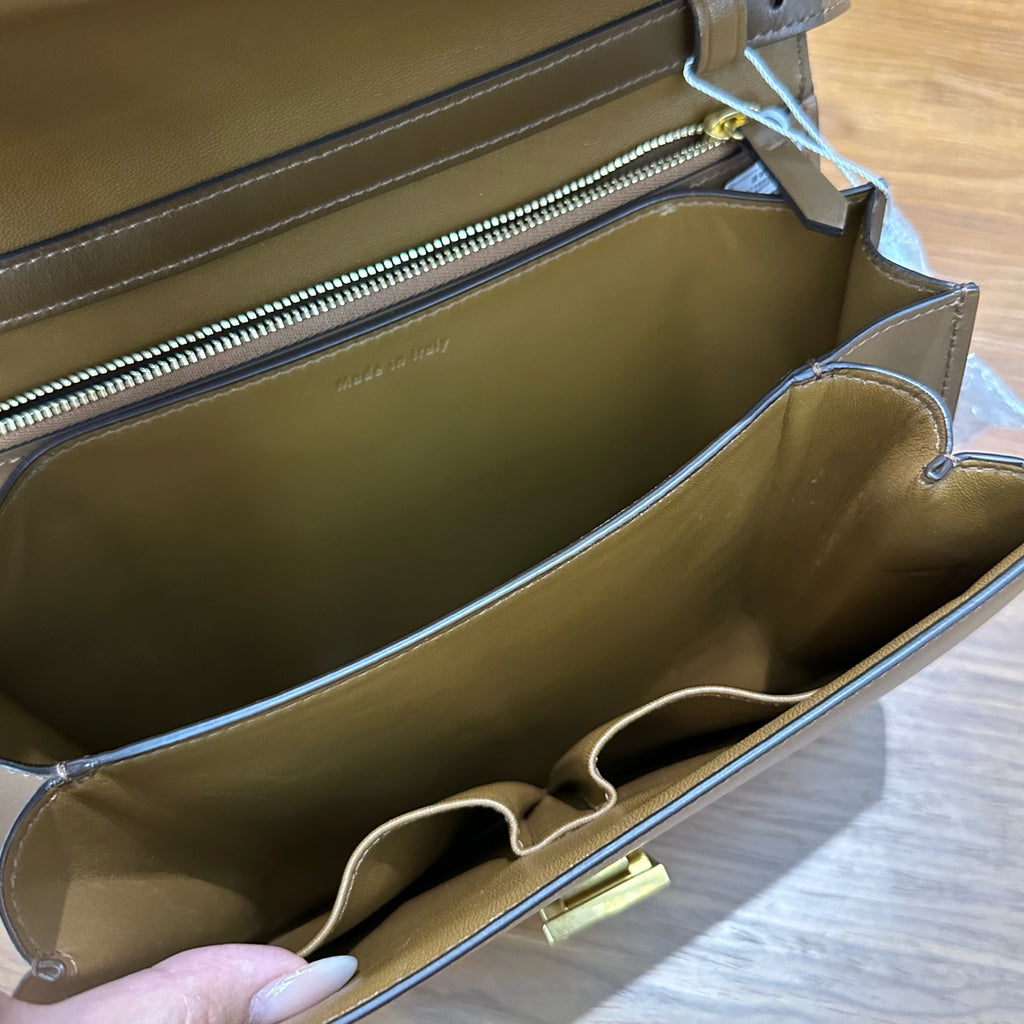 Celine Mid-size CLASSIC 189173DLS.02BA