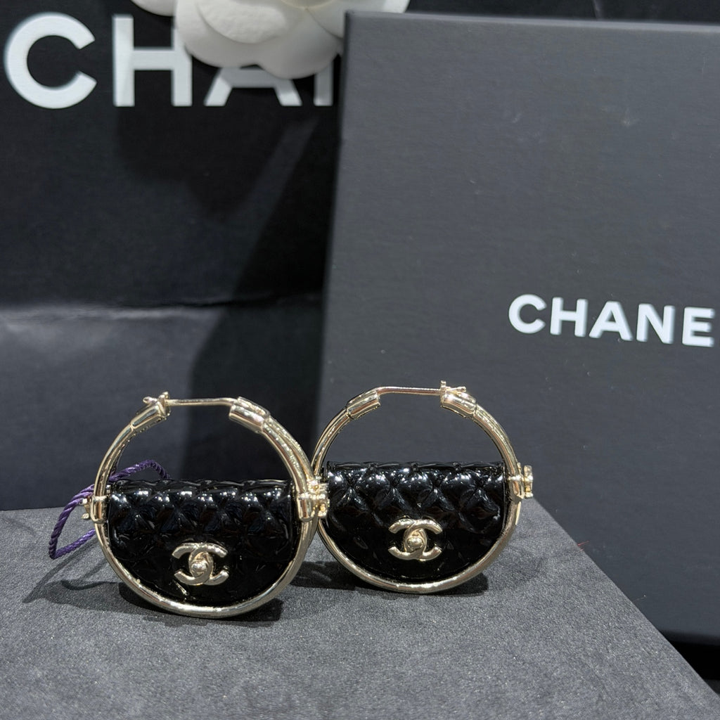 Chanel Black