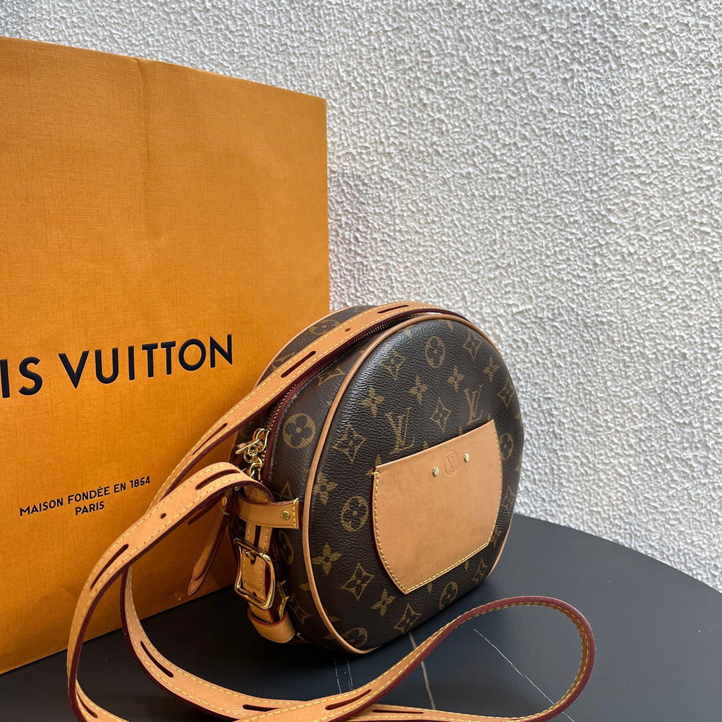 Louis Vuitton Crossbody