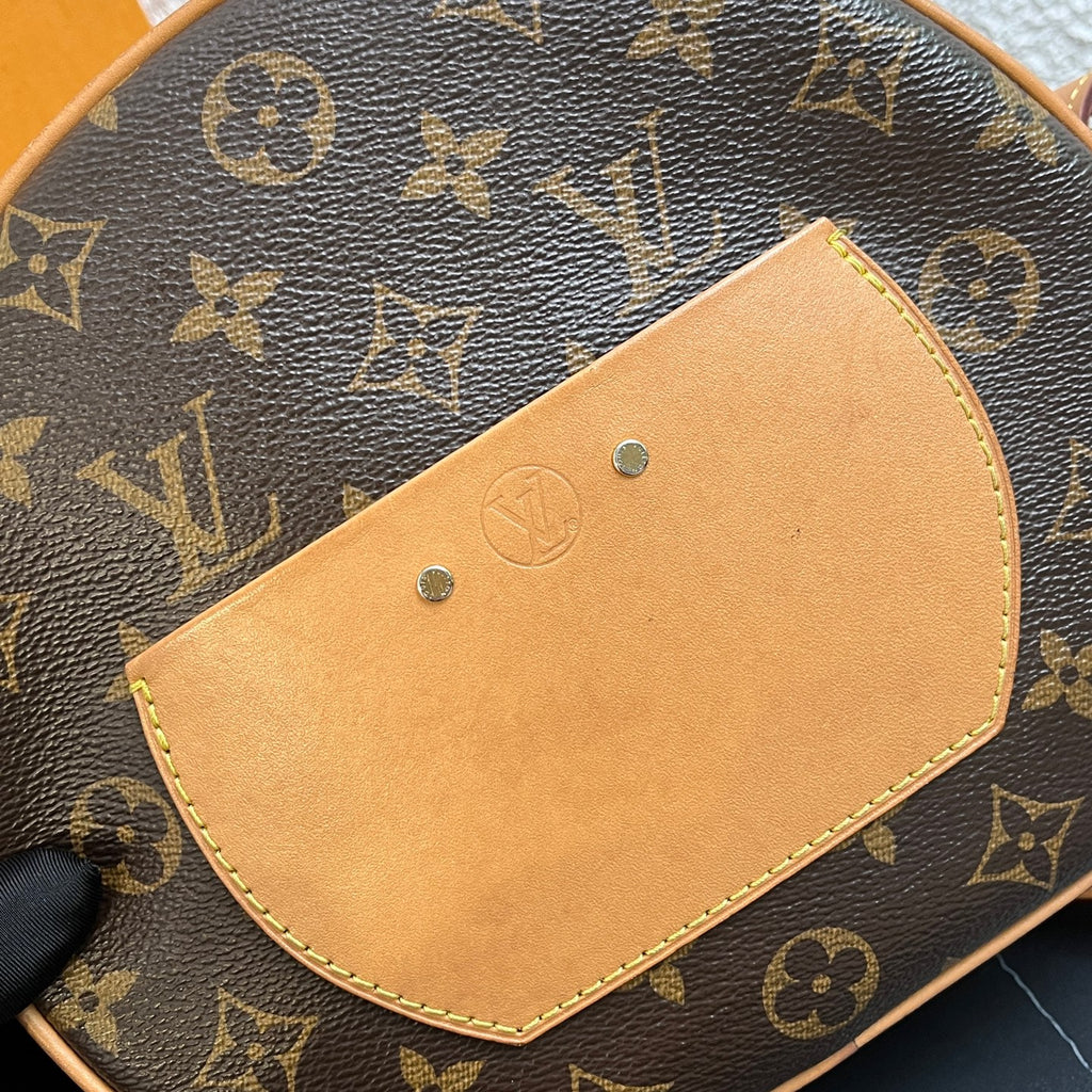 Louis Vuitton Crossbody