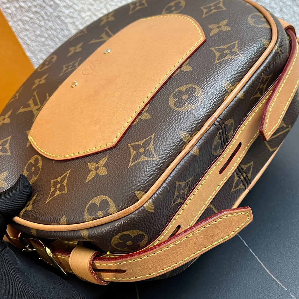 Louis Vuitton Crossbody