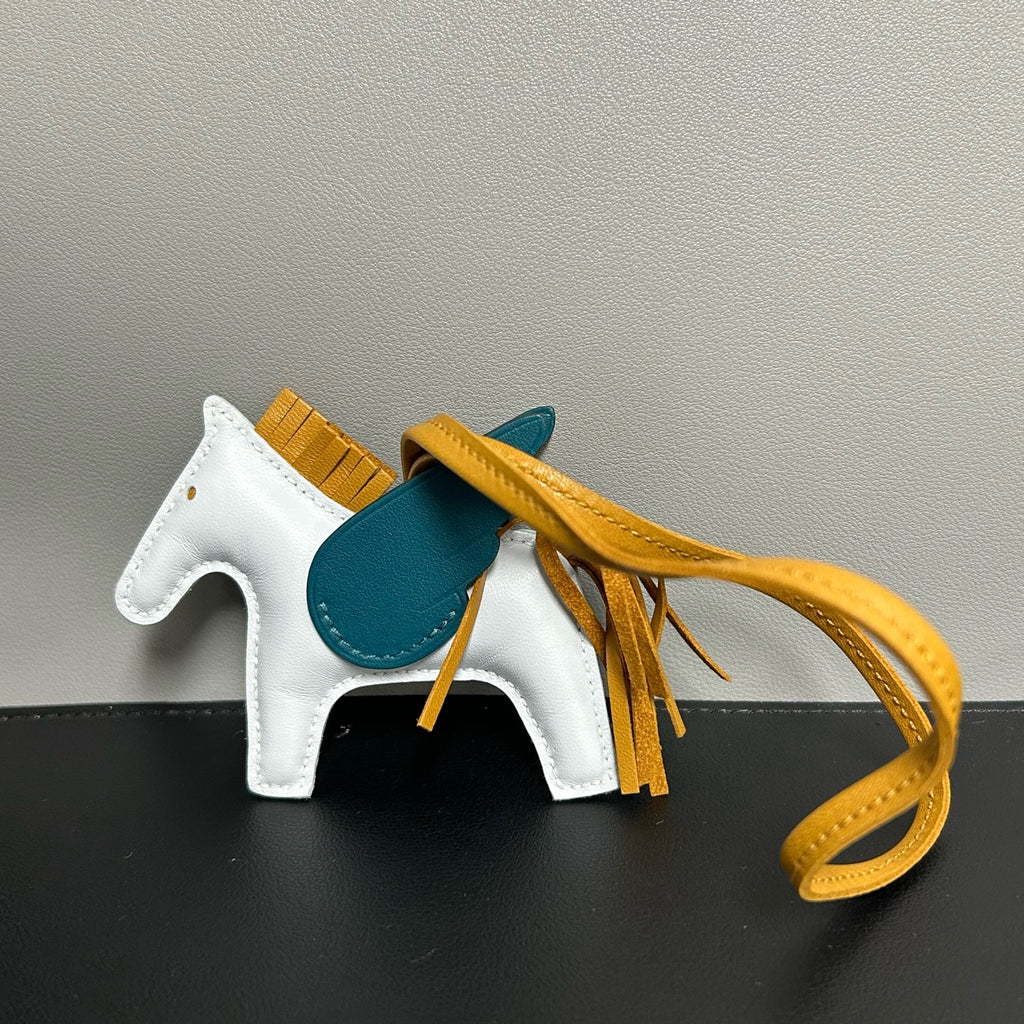 Hermes White