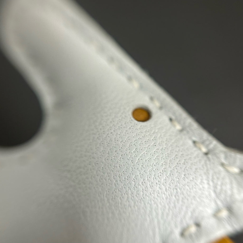 Hermes White