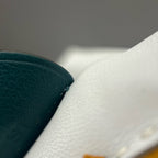 Hermes White