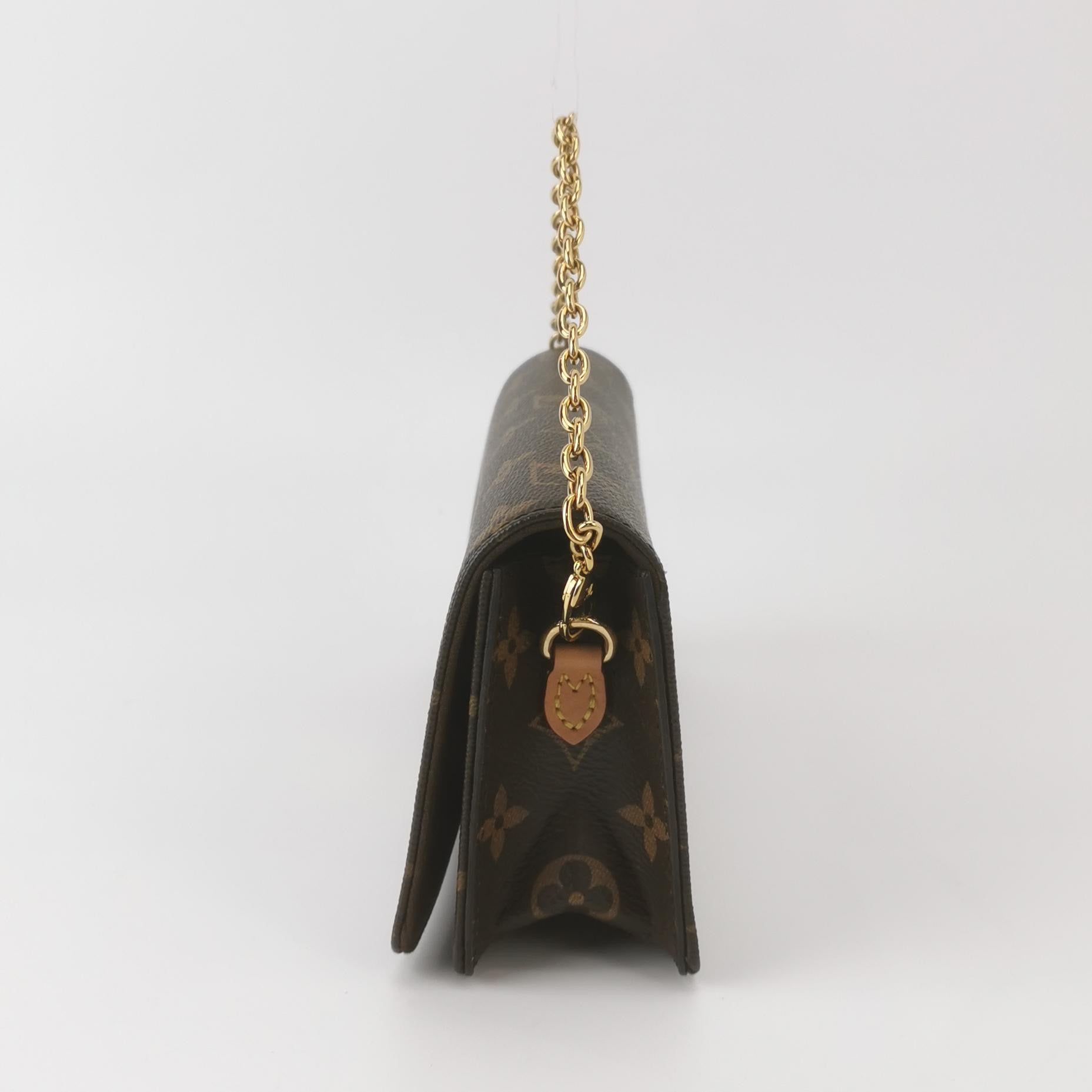 Louis Vuitton Wallet On Chain Lily M82509