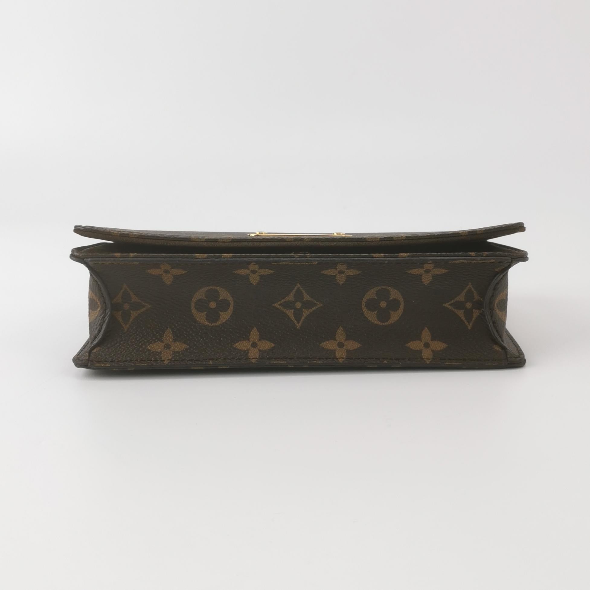 Louis Vuitton Wallet On Chain Lily M82509