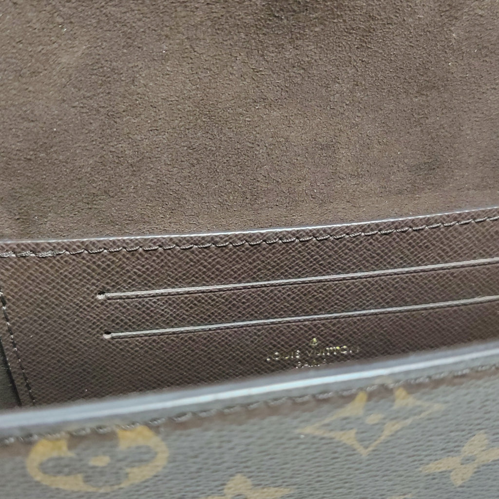 Louis Vuitton Wallet On Chain Lily M82509