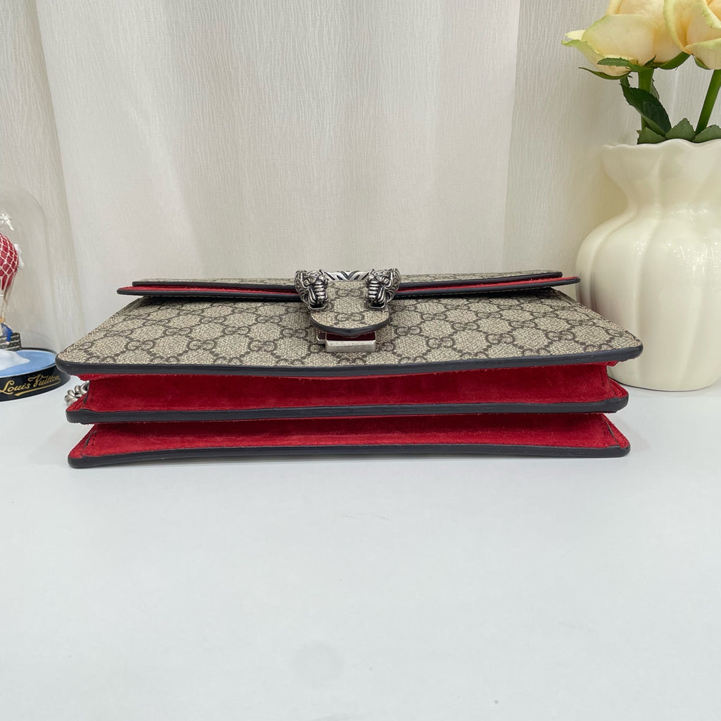 Gucci Red