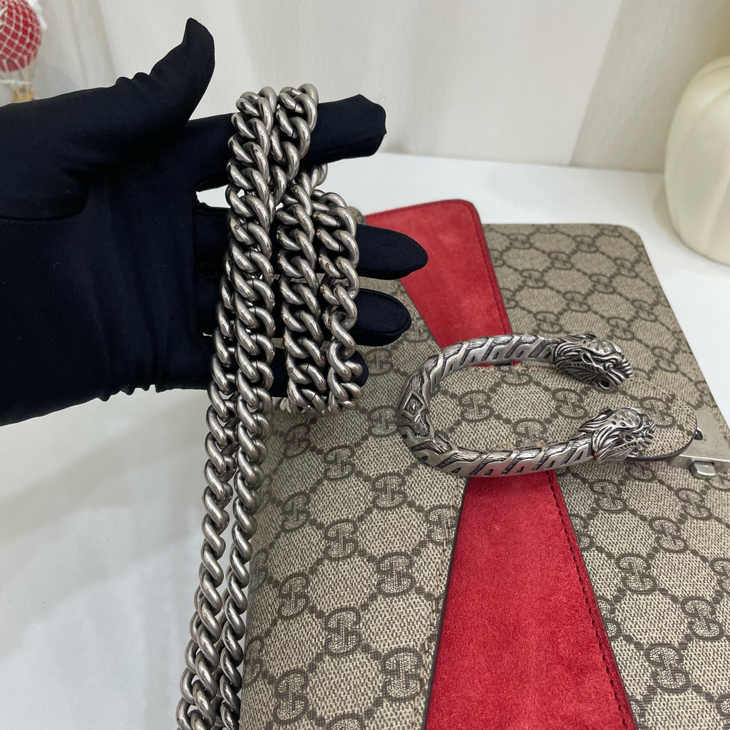 Gucci Red
