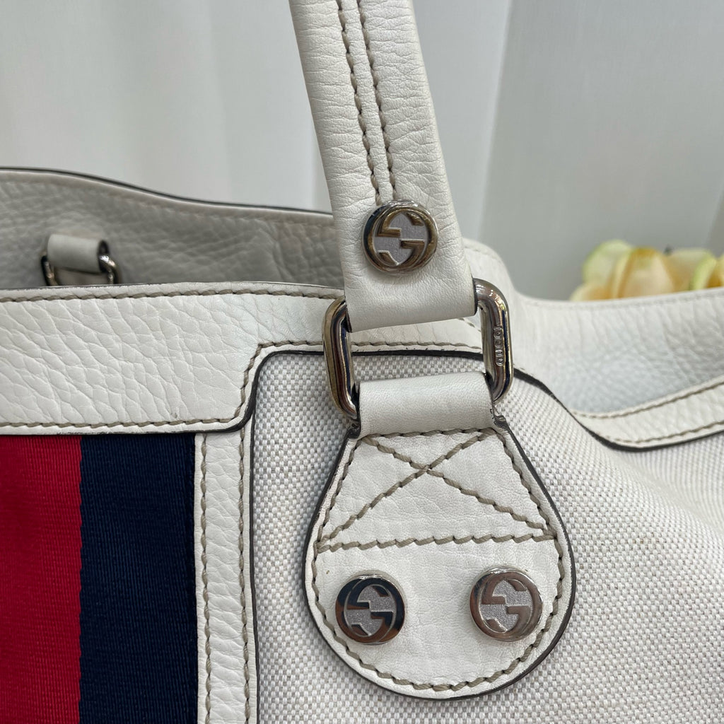 Gucci Canvas White Shoulder Bag
