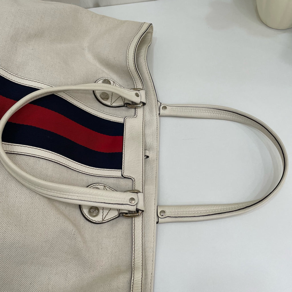 Gucci Canvas White Shoulder Bag