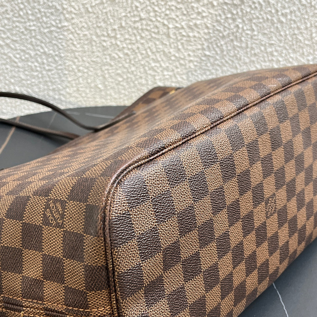 Louis Vuitton Shoulder Bag