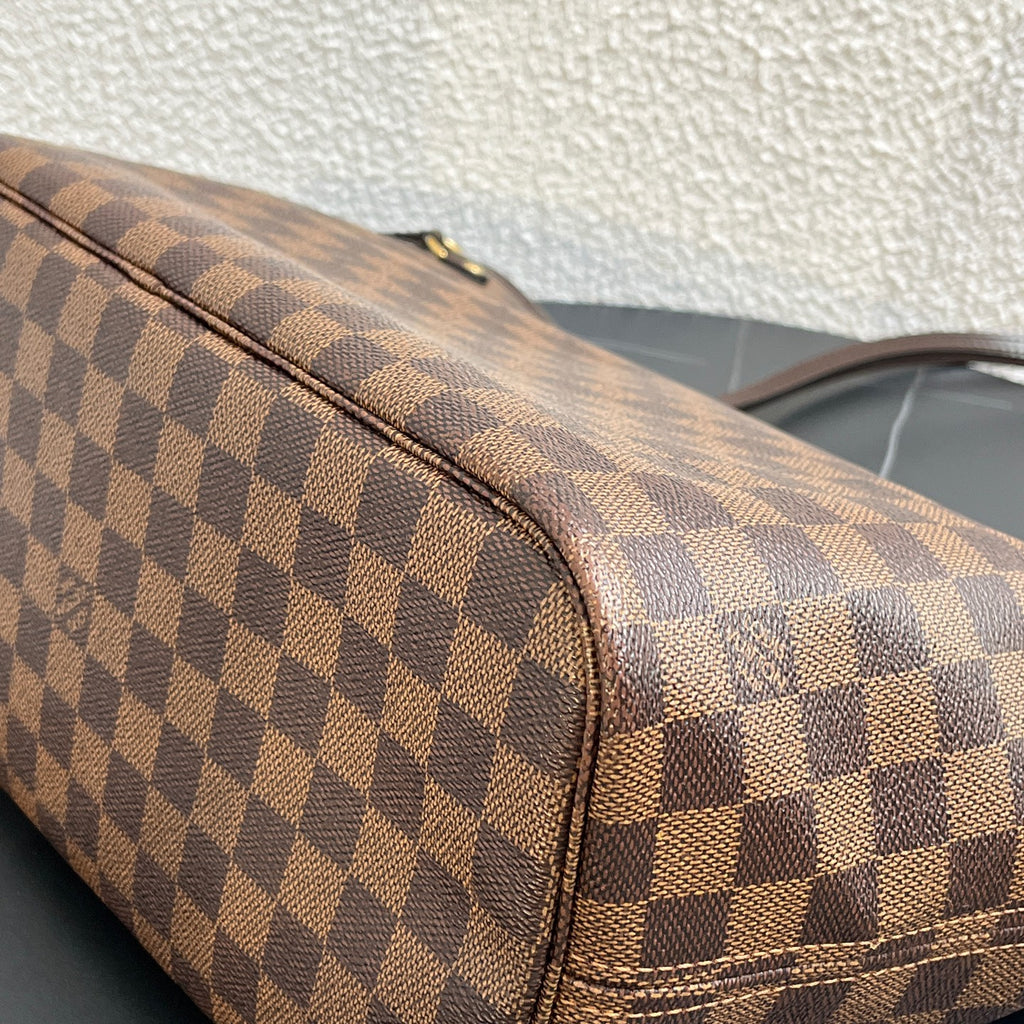 Louis Vuitton Shoulder Bag
